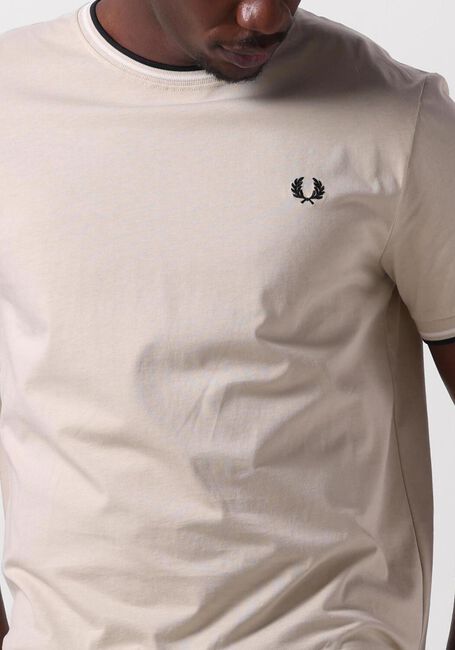 Zand FRED PERRY T-shirt TWIN TIPPED T-SHIRT - large