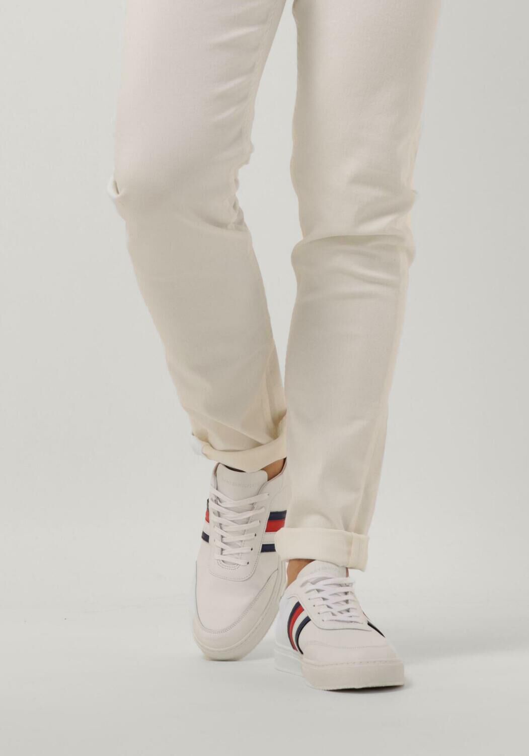 Witte TOMMY HILFIGER Sneakers PREMIUM CUPSOLE MONO - large