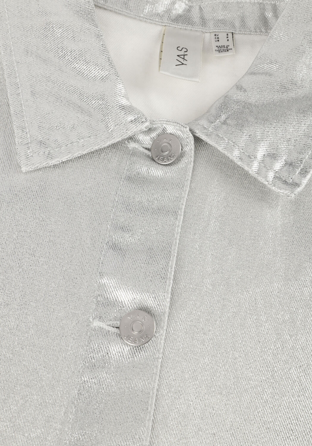 Y.A.S. Veste en jean YASSILVA DENIM LS SHIRT en argent - large
