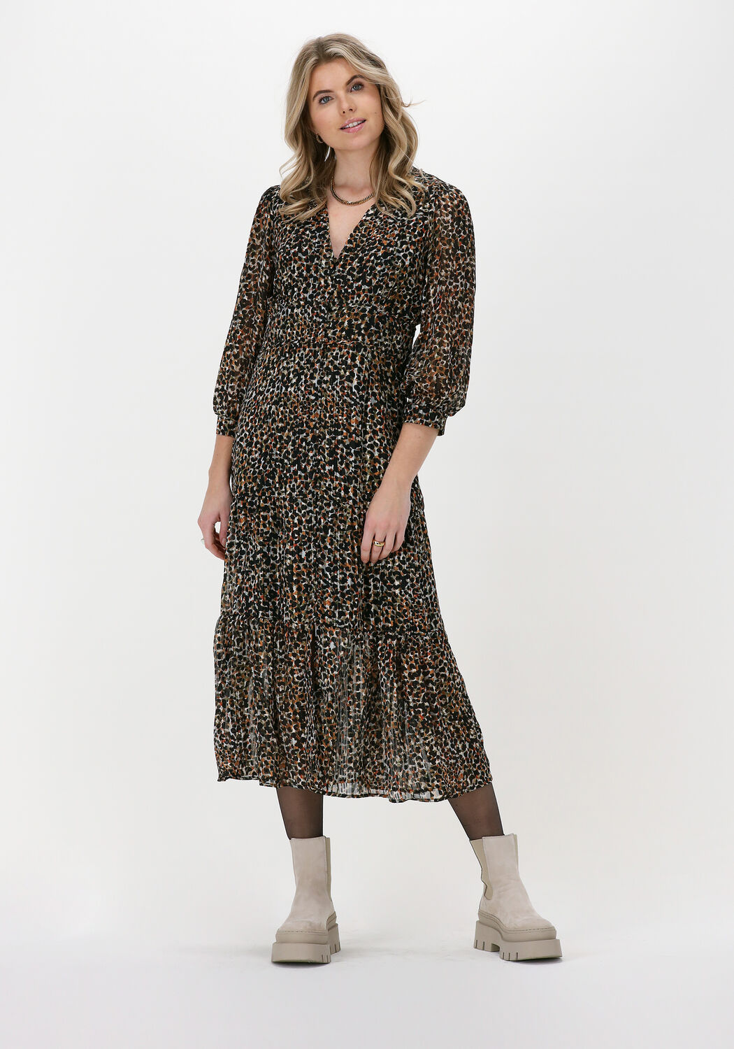 Omoda jurk outlet