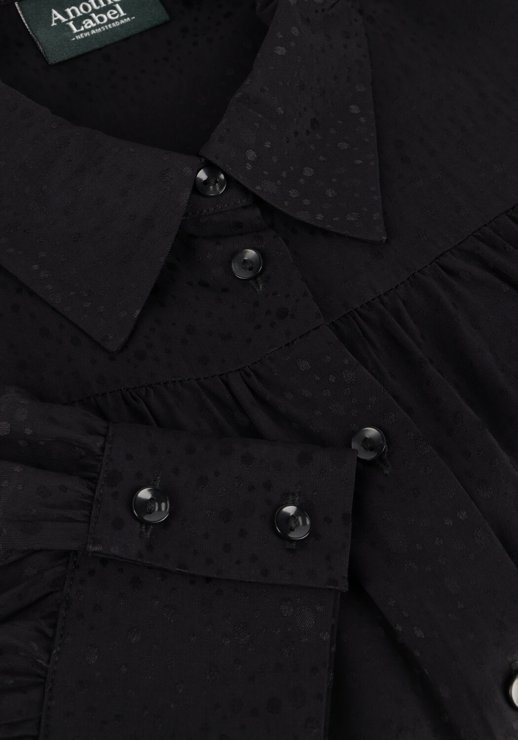 ANOTHER LABEL GEORGIA Blouses en noir - large