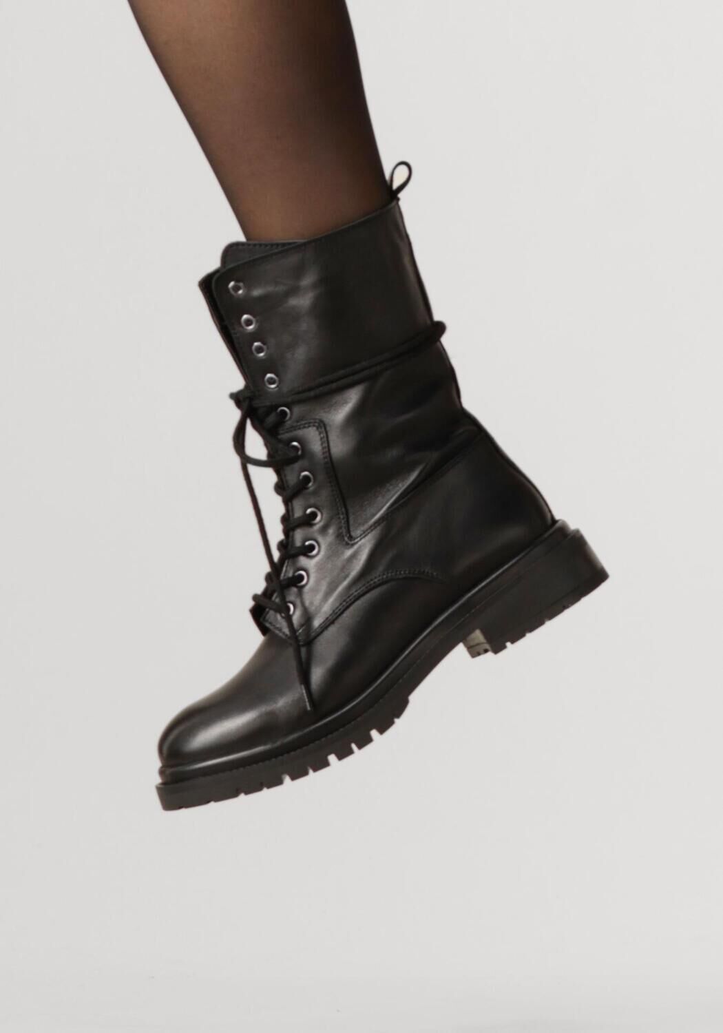 Zwarte INUOVO  A07014 - large