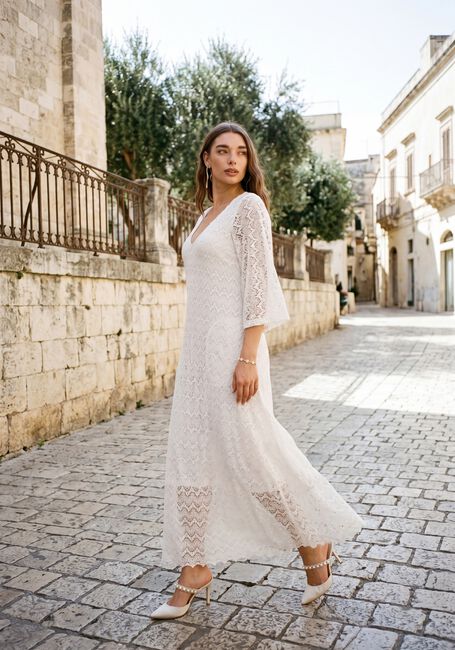 ANA ALCAZAR Robe maxi 041895-3831 en blanc - large