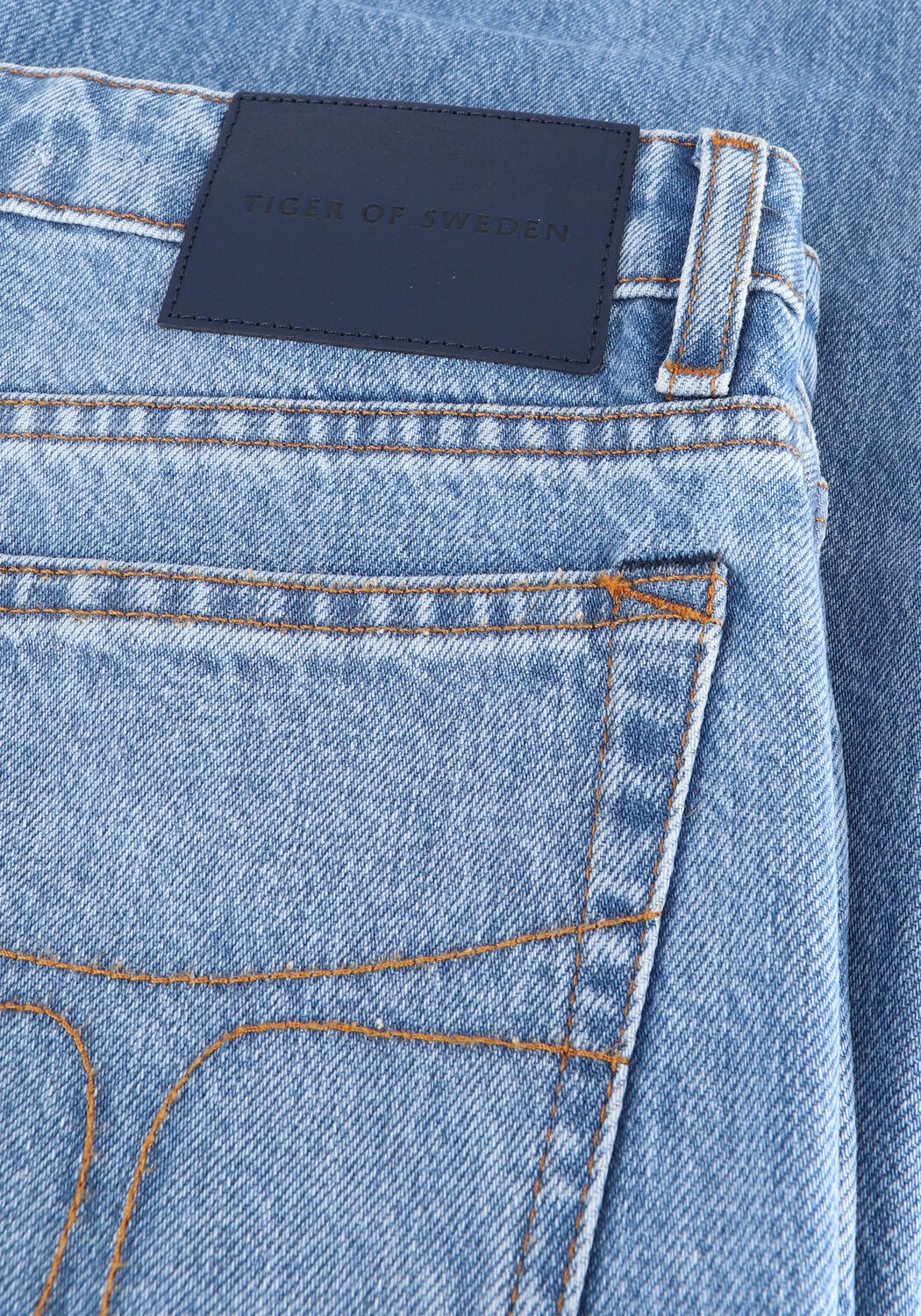 Lichtblauwe TIGER OF SWEDEN Mom jeans LORE - large