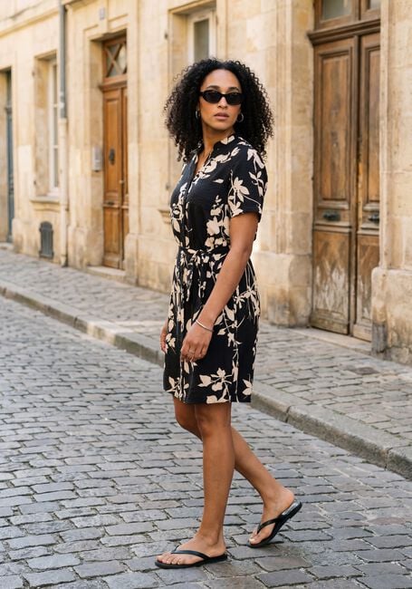 OBJECT Mini robe OBJJACIRA S/S SHIRT DRESS en noir - large
