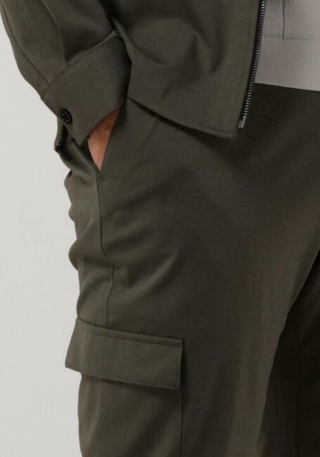 GENTI Pantalon cargo P7025-1967 en vert - large