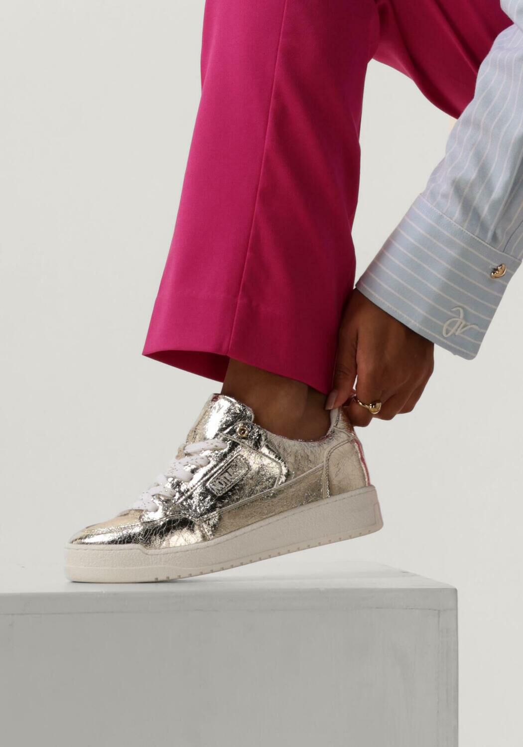 Gouden NOTRE-V Sneakers YENTHE 2 - large