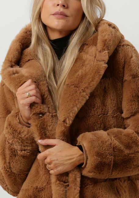 Camel MOSCOW Faux fur jas 10-09-NADJANA - large