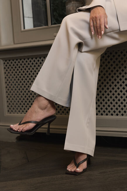 OMODA ATELIER Mules X MODEROSA - SIREN en noir - large