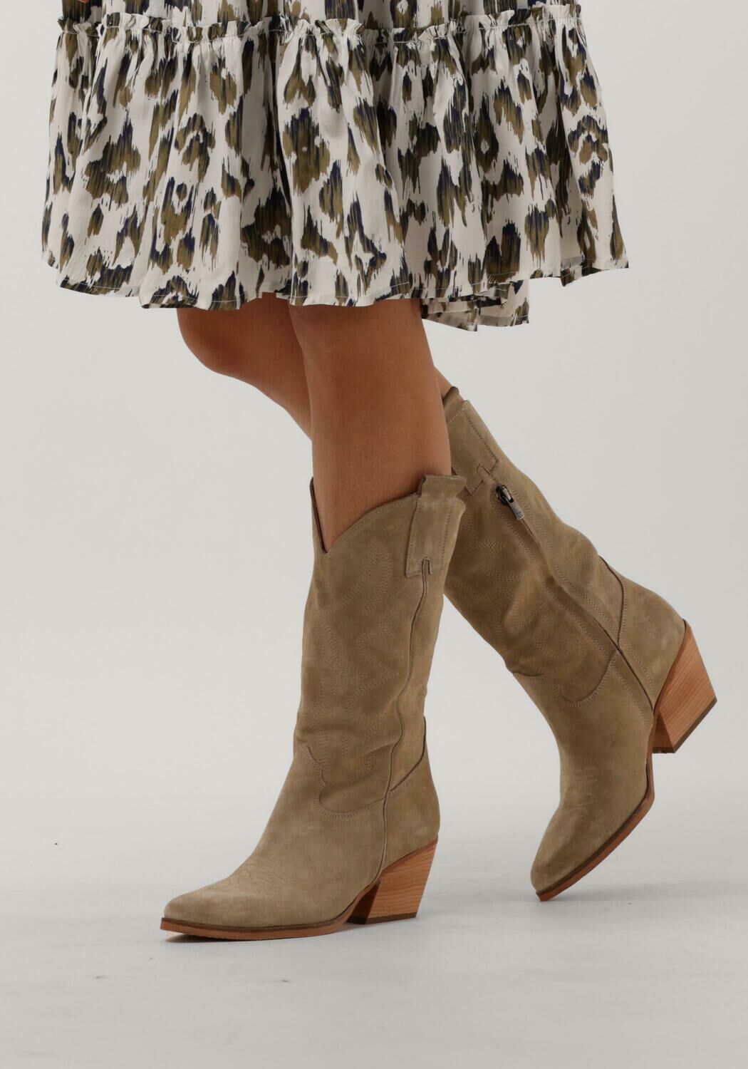 Beige NOTRE V 1517 Omoda