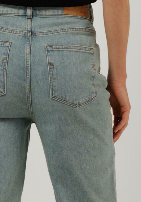 Blauwe SELECTED FEMME Mom jeans SLFGRACE FELINA HW MOM GREENCAST JEANS - large