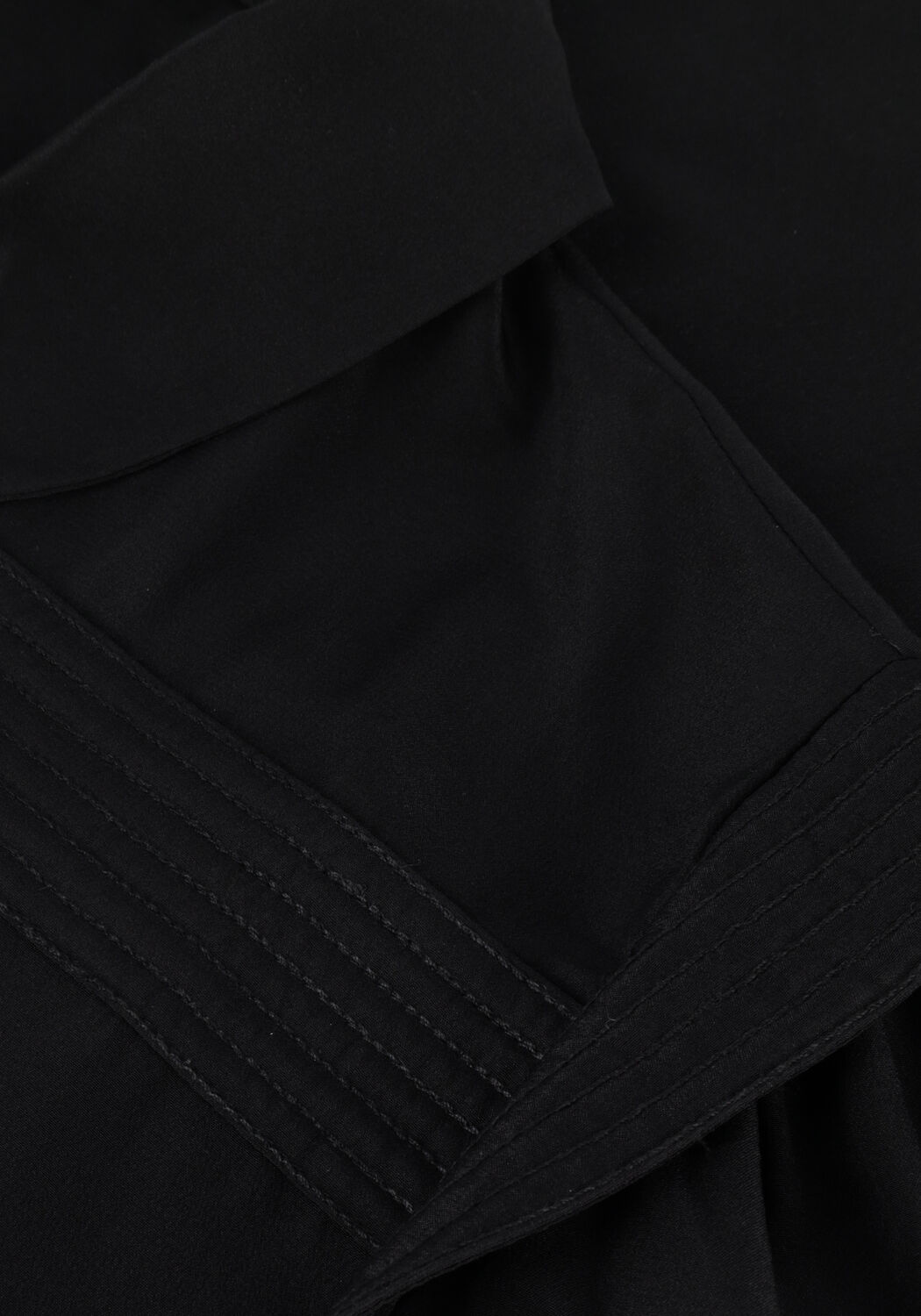 Zwarte IDANO  ABBYGAEL - large