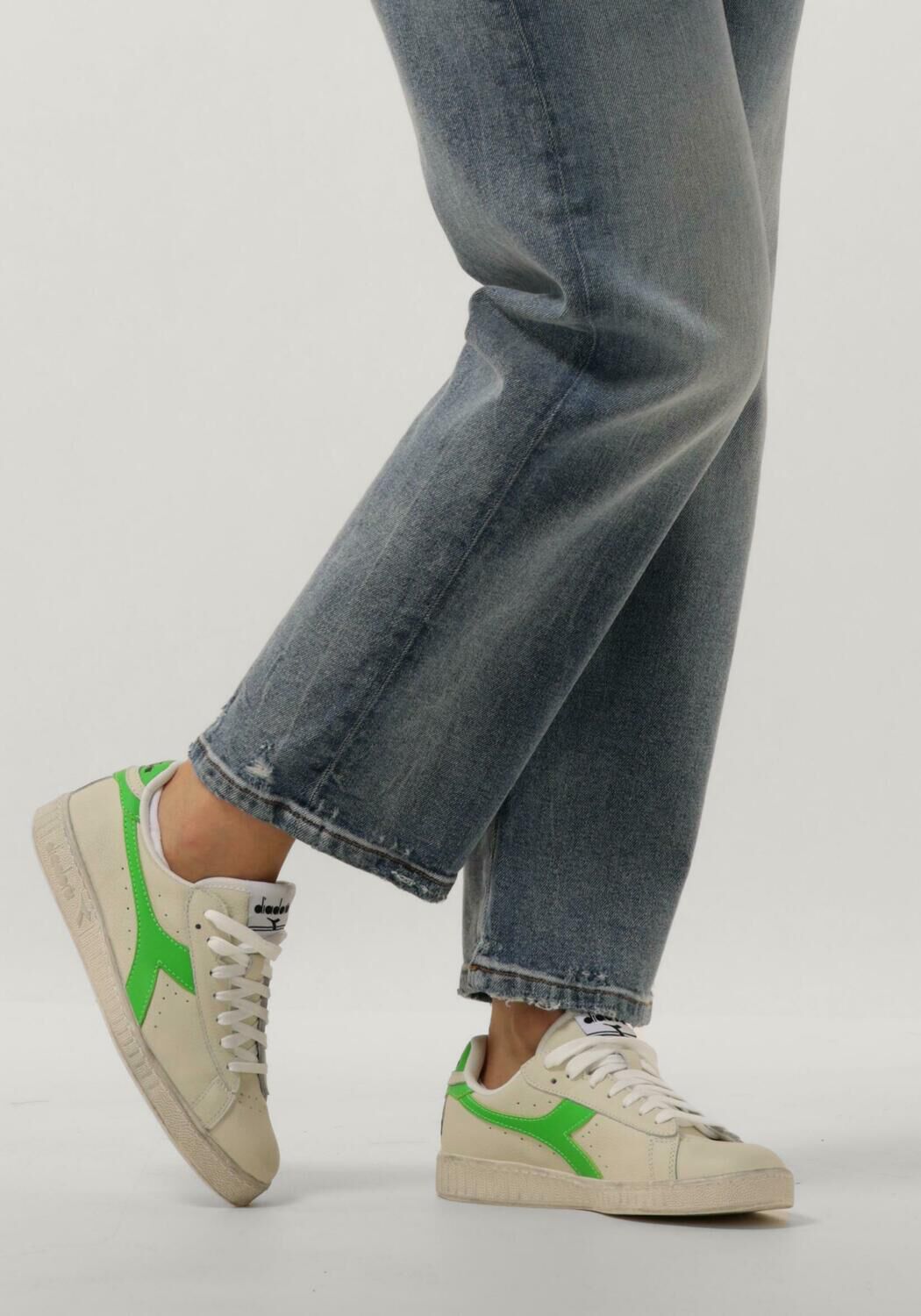 DIADORA Baskets basses GAME L LOW WAXED WN en blanc - large