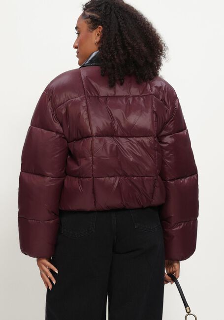 HAUTE L'AMITI&Eacute; CLIMB CROP POCKET JACKET Vestes en rouge - large