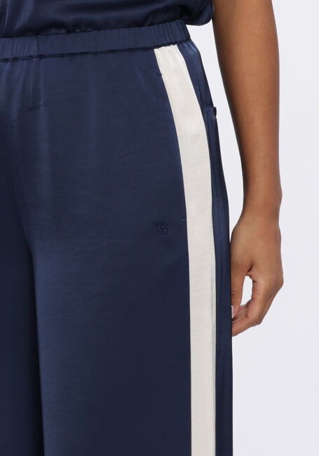 DANTE6 Pantalon DARE STRIPED SATIN PANTS en bleu - large