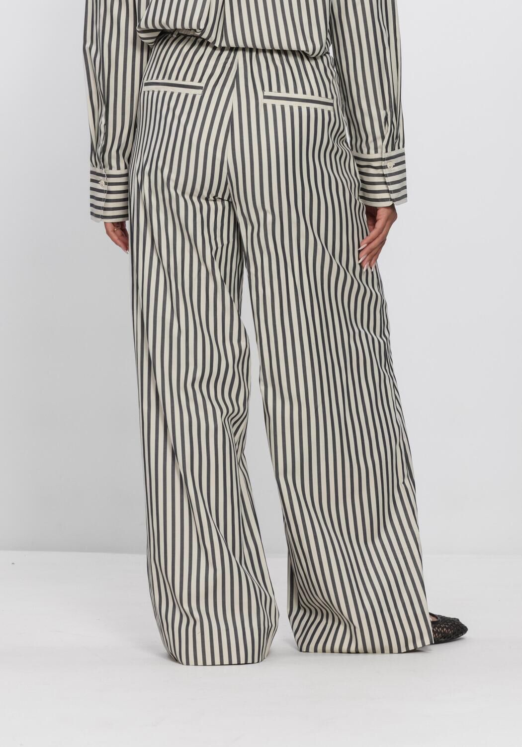 JOSH V Pantalon ODESSA 0601 en bleu - large