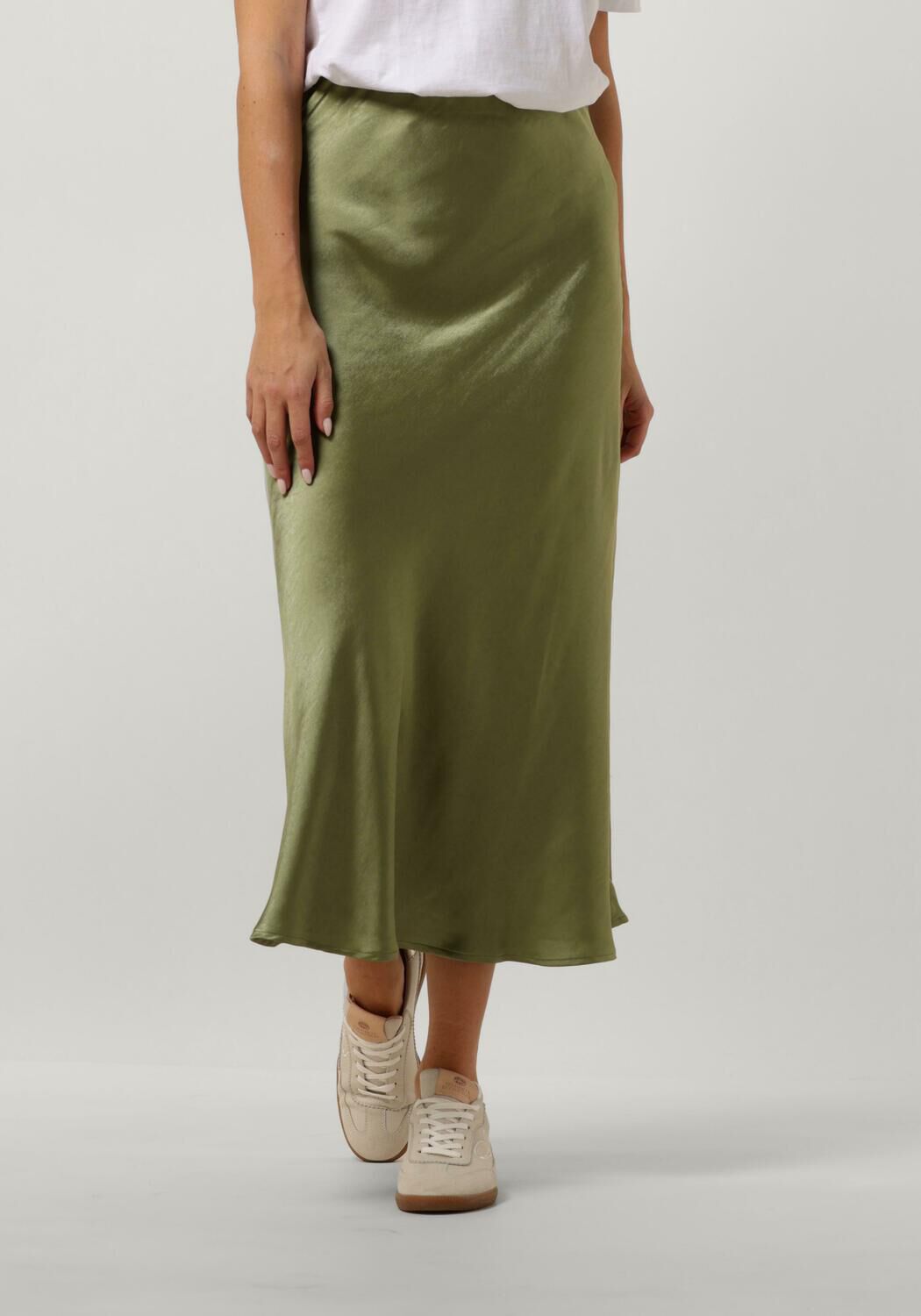 NOTRE V Jupe midi SATIN SKIRT en vert Omoda