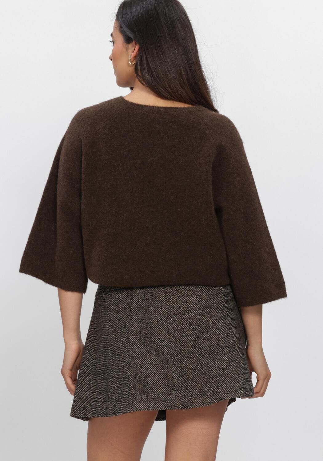 Bruine SECOND FEMALE Truien/vesten GABBY KNIT SS O-NECK - large