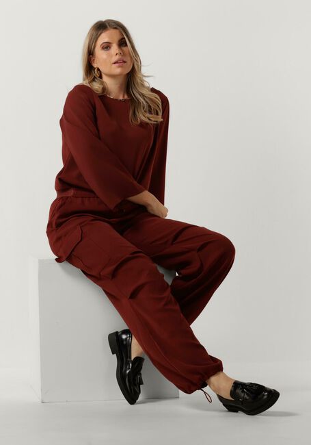 SUMMUM Pantalon cargo TROUSERS FLUID en rouge - large