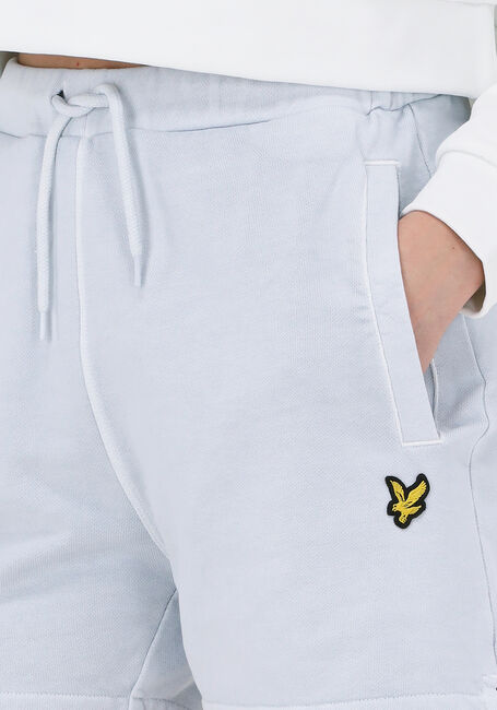 Lichtblauwe LYLE & SCOTT Broeken/jumpsuits GARMENT DYE SHORTS - large