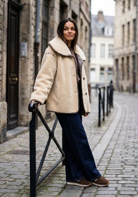 WITHBLACK Manteau Teddy WBLDAJANA PILE JACKET en beige - large