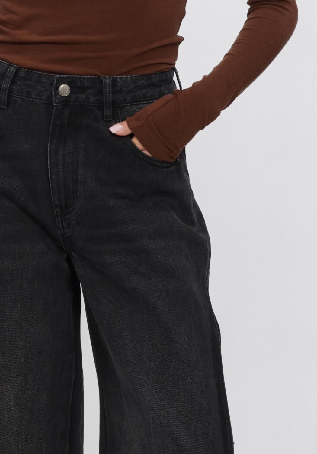 ELEH Wide jeans EFWJ260004 en noir - large