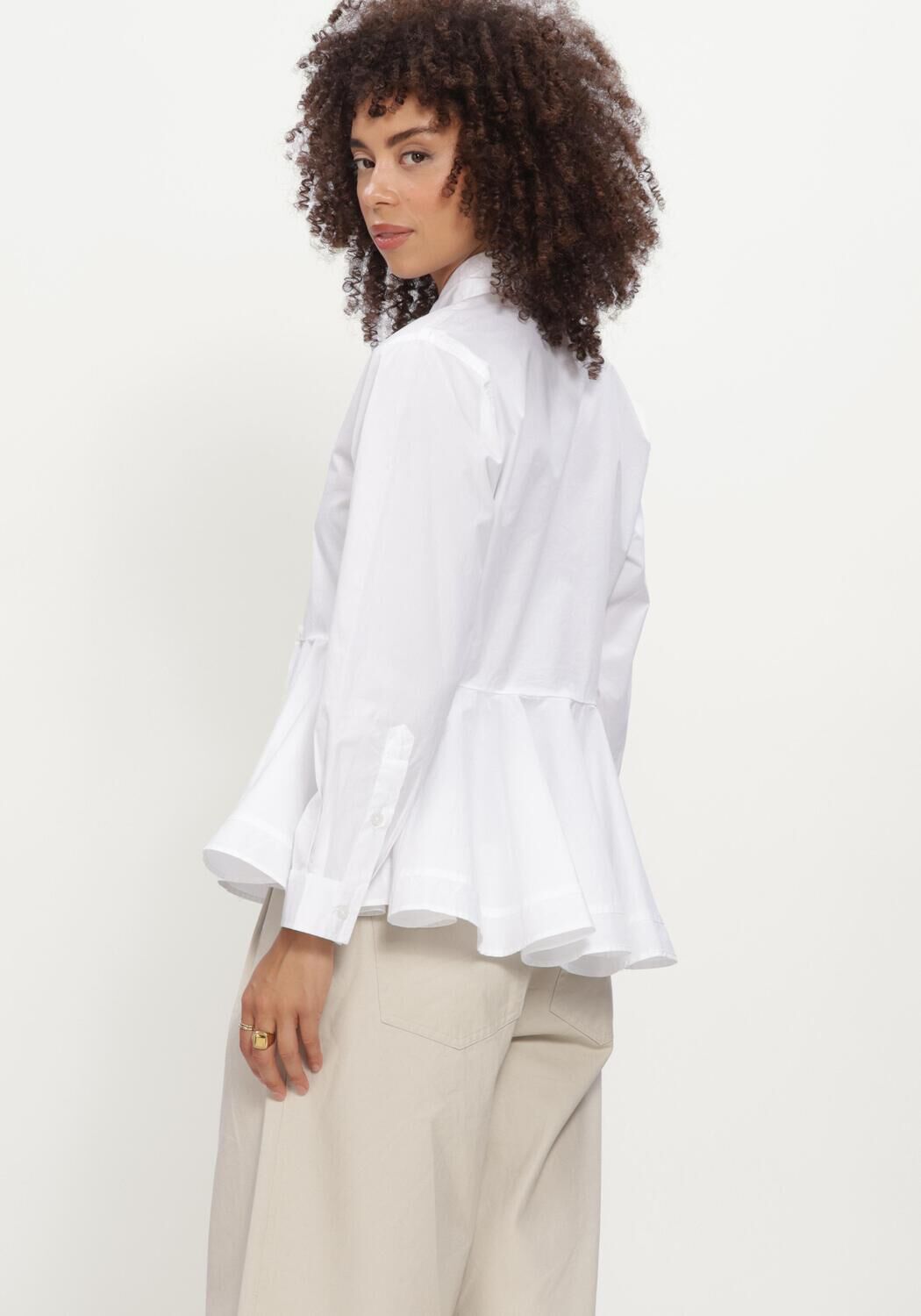 BOII STUDIOS Haut STIB SHIRT en blanc - large