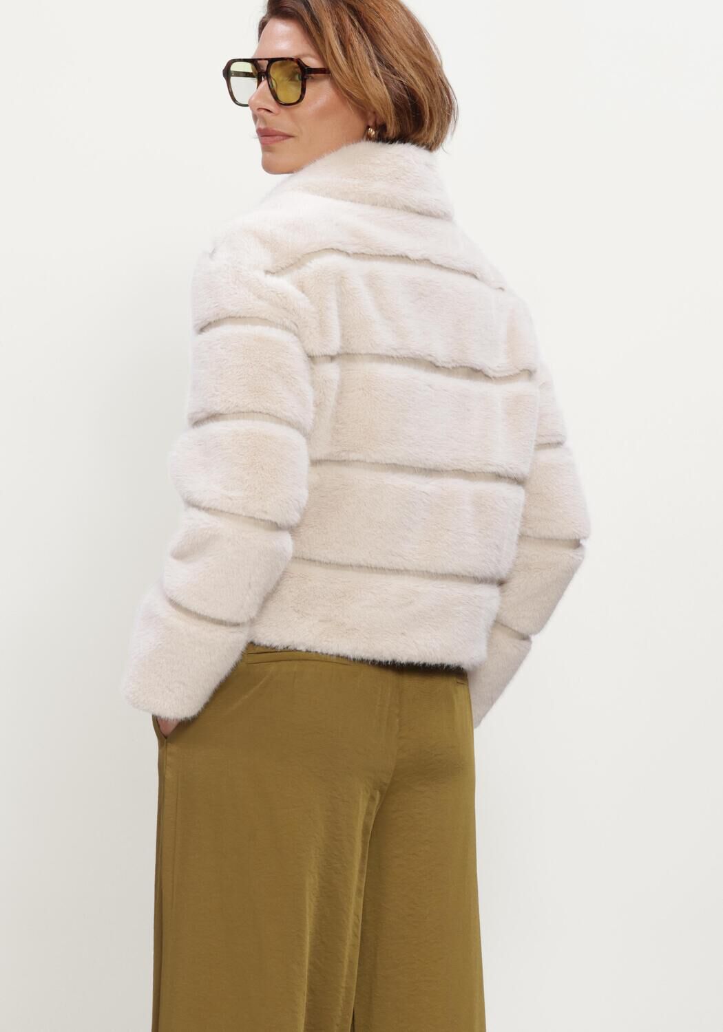 Creme BEAUMONT Faux fur jas ELSIE JACKET - large