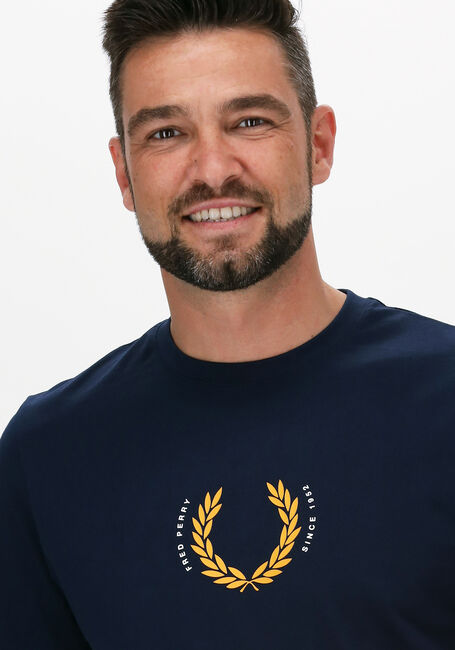 Donkerblauwe FRED PERRY T-shirt LAUREL WREATH T-SHIRT - large