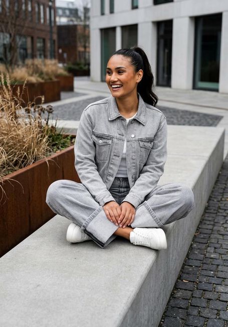 WITHBLACK Straight leg jeans WBLHAZEL GREY TURN UP JEANS en gris - large