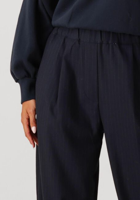 BY-BAR Pantalon large BENJI PINSTRIPE PANTS Bleu foncé - large
