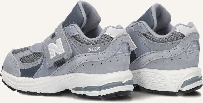 Grijze NEW BALANCE Sneakers IV2002 Grijze NEW BALANCE Sneakers IV2002 - large