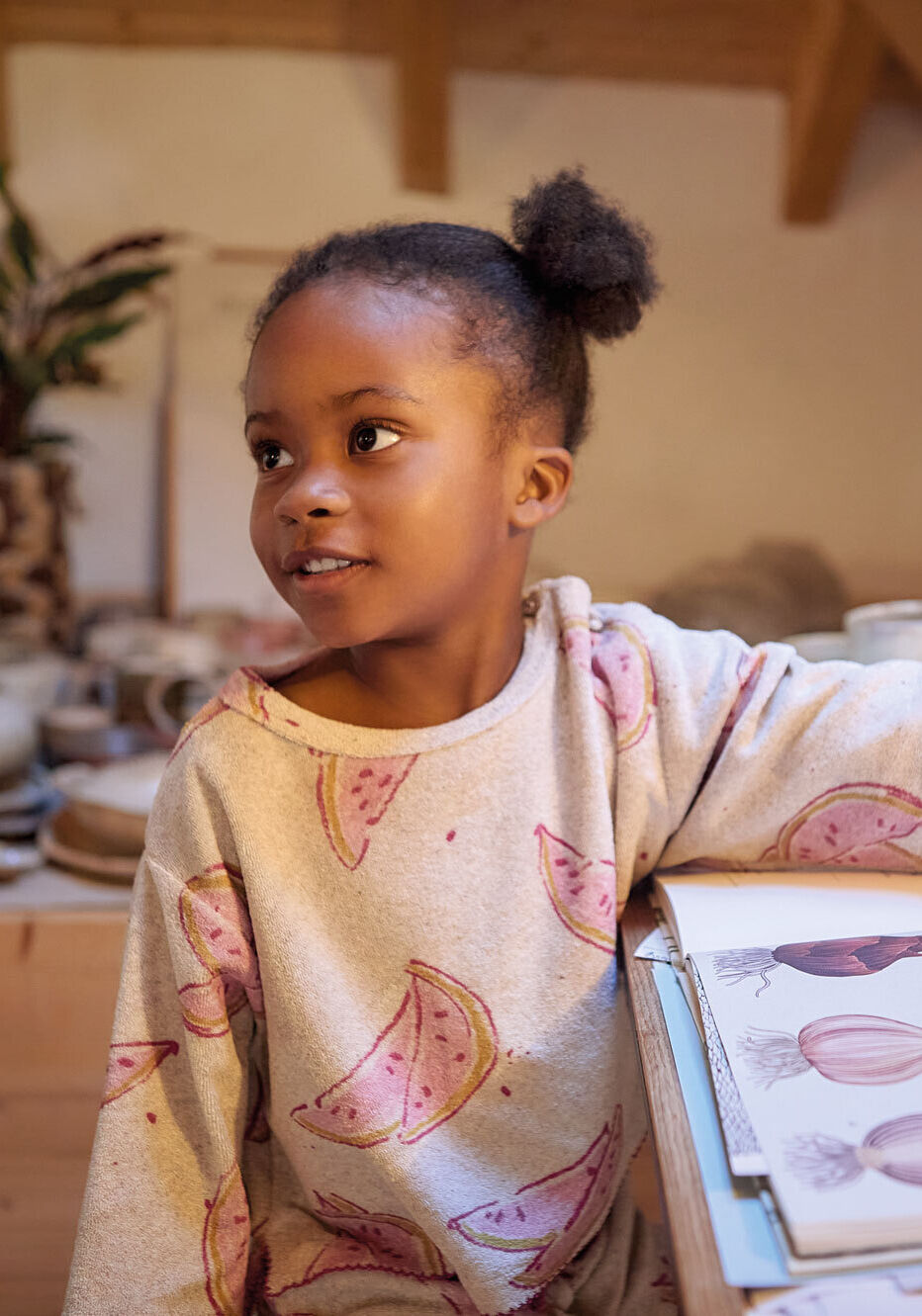 PLAY UP T-shirt PRINTED PLUSH SWEATER &Eacute;cru - large