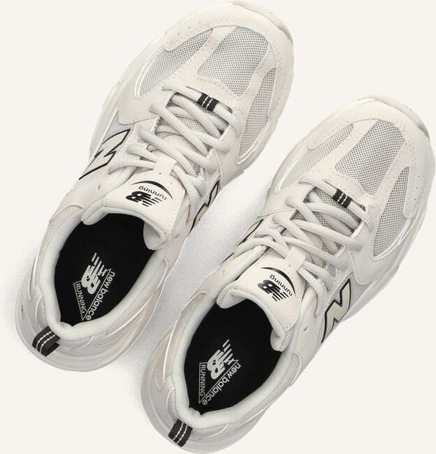 Beige NEW BALANCE Sneakers GR530 Beige NEW BALANCE Sneakers GR530 - large