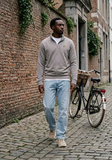 LYLE & SCOTT Pull LOOPBACK QUARTER ZIP SWEAT en taupe - large