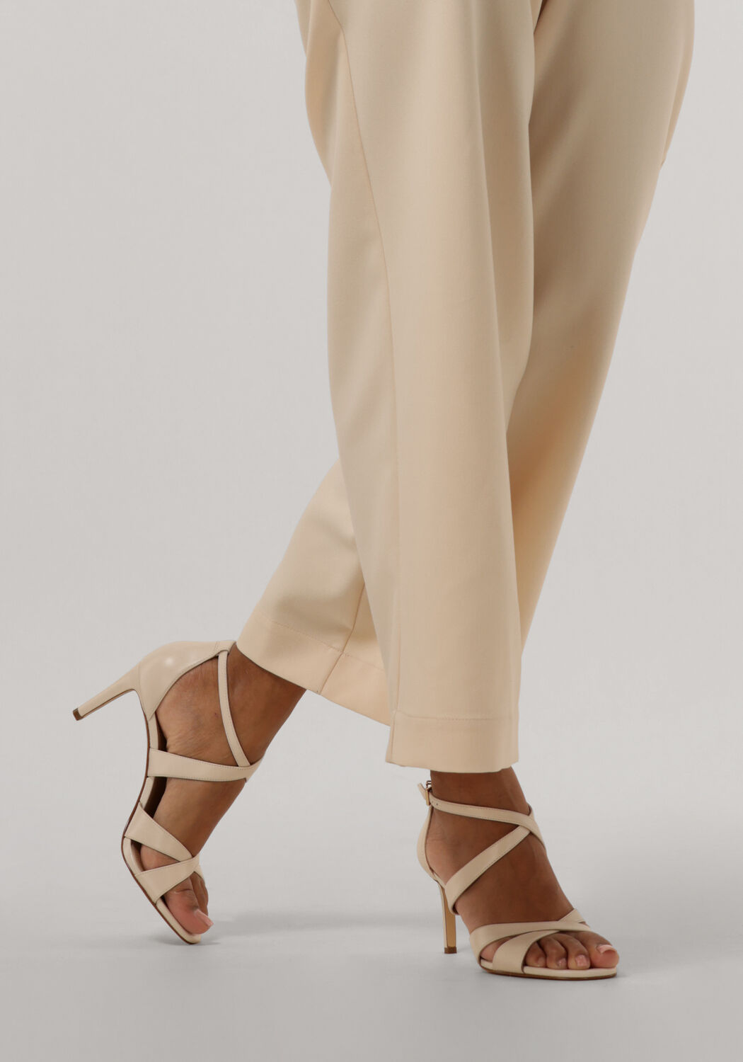 Kinsley sandal top