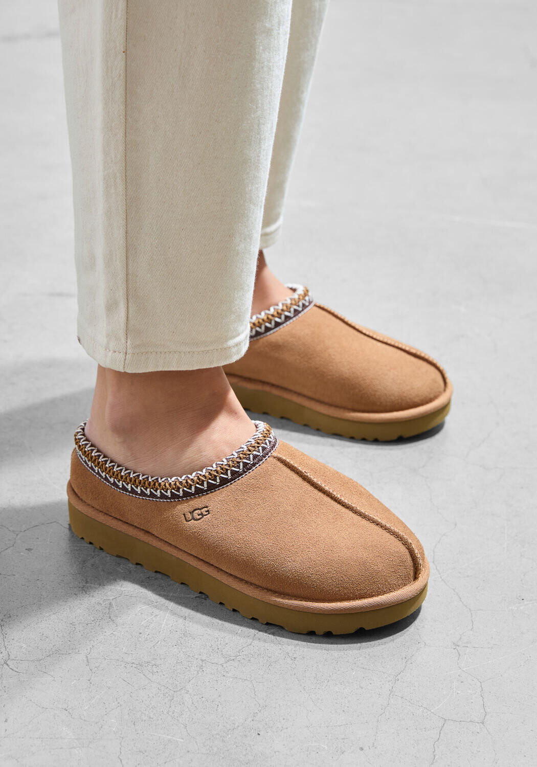 Cognac UGG Instappers M TASMAN Omoda