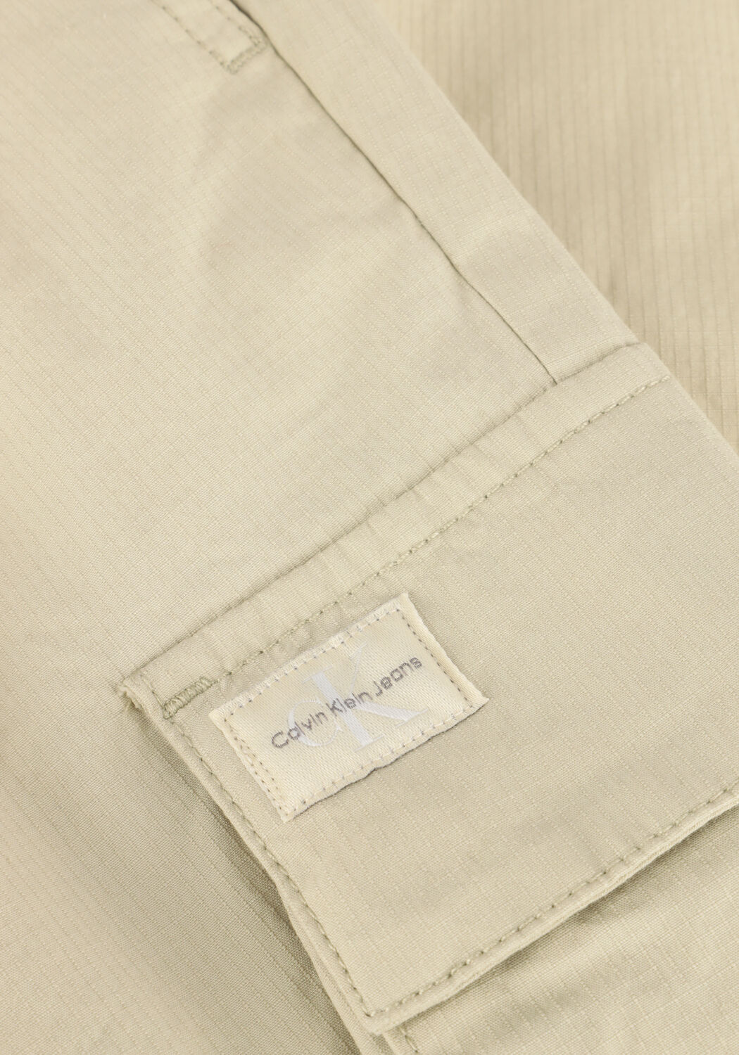 CALVIN KLEIN Pantalon cargo SKINNY CARGO en beige - large
