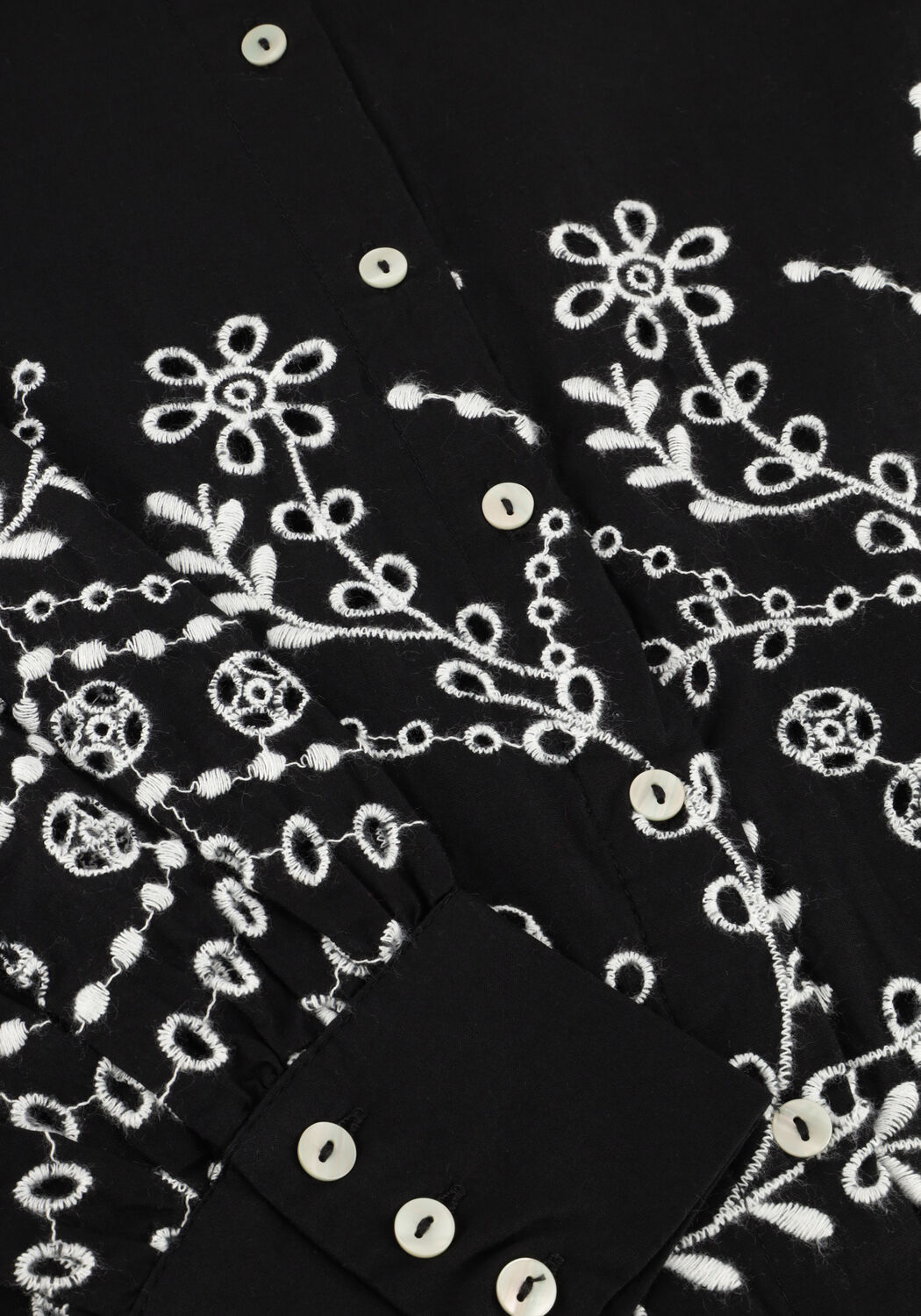 Y.A.S. Haut YASLUMA LS SHIRT S. en noir - large