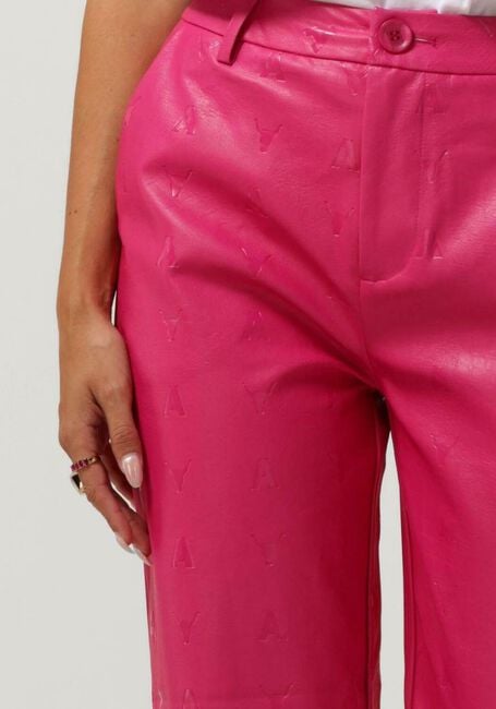 ALIX THE LABEL Pantalon LOGO FO LEATHER PANTS en rose - large
