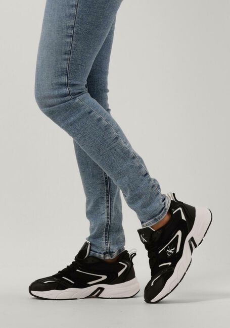 CALVIN KLEIN RETRO TENNIS DAMES Baskets basses en noir - large