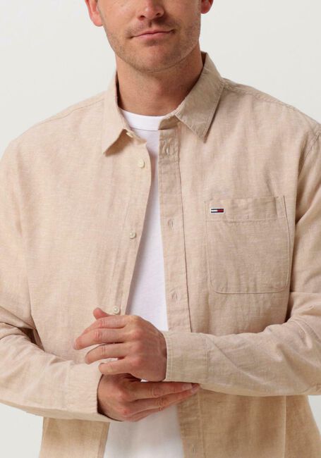 TOMMY JEANS Chemise décontracté TJM REG LINEN BLEND SHIRT en beige - large