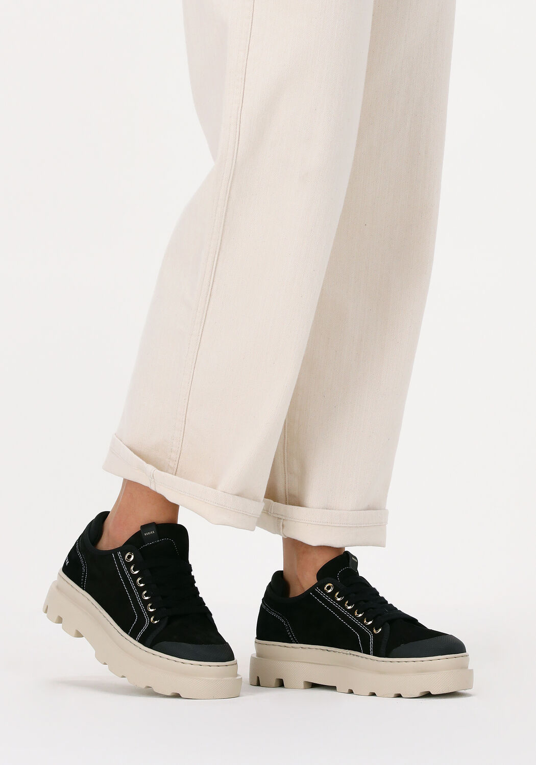 NUBIKK MONRO ORION Chaussures &agrave; lacets en noir - large