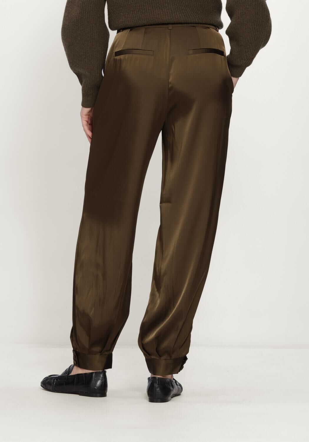 Olijf DANTE6 Wijde broek DELANCY BOLD SATIN BALLOONY PANTS - large