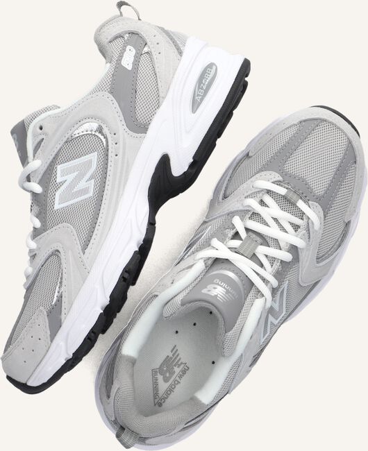 Grijze NEW BALANCE Sneakers MR530 D Grijze NEW BALANCE Sneakers MR530 D - large