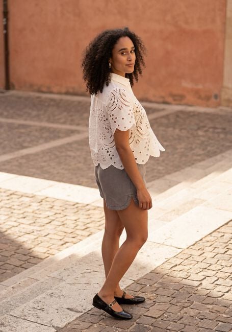 Witte OBJECT Top OBJELENA S/S CROP TOP E VIP 26 - large