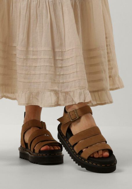 DR MARTENS Sandales plates BLAIRE en marron - large