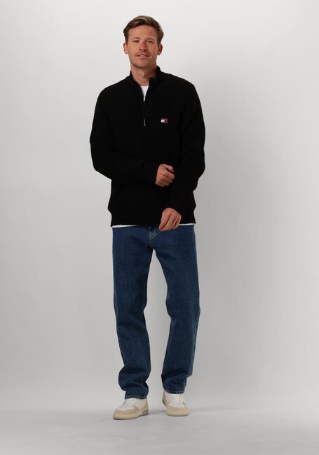 TOMMY JEANS Pull TJM REG 1/4 ZIP RAGLAN BADGE en noir - large