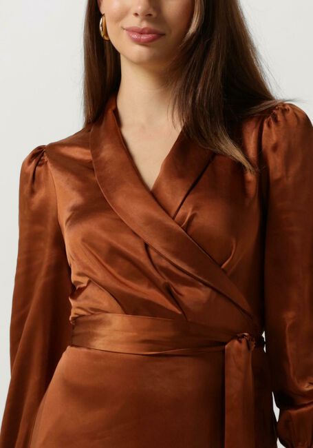 NOTRE-V Robe midi NV-DORISSA SATIN DRESS en marron - large