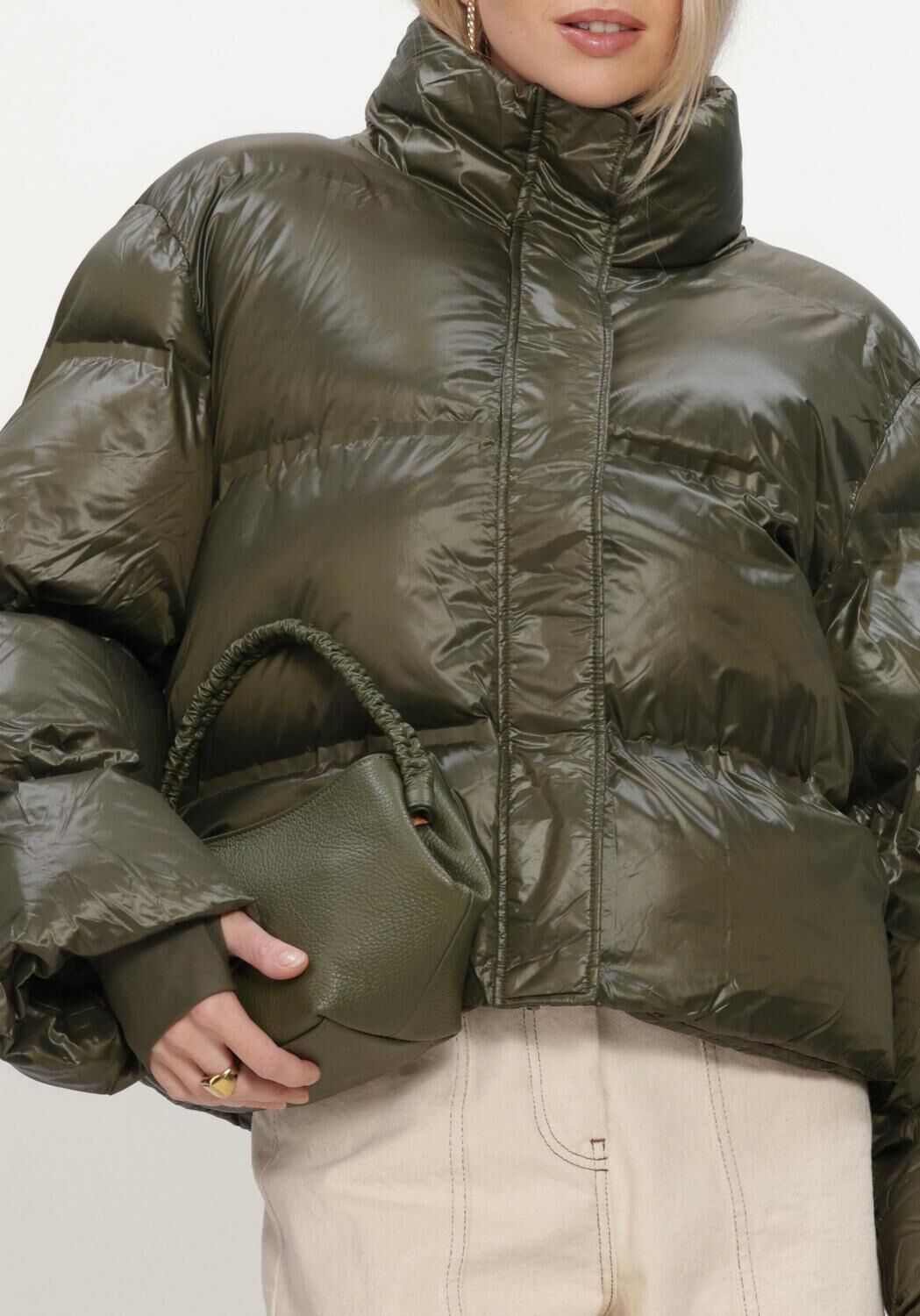 NEO NOIR Veste matelass&eacute; RHEA SHINY PUFFER JACKET en vert - large